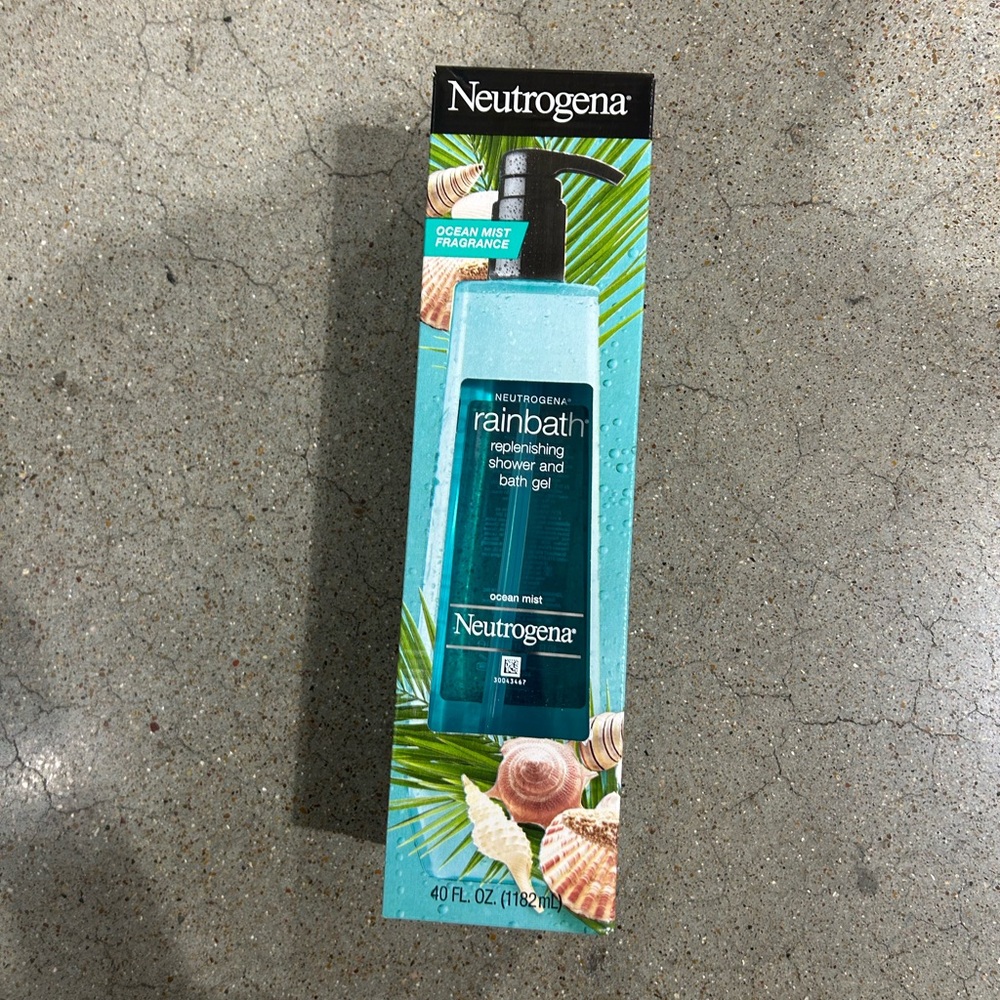 New 40 fl oz Neutrogena Rain Bath Shower & Bath Gel Ocean Mist